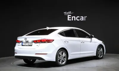 Hyundai Avante 2018, 37461 км, за 12500000 KRW