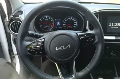 Kia kx1 Stonic 2021, 29400 км, за 76511.14 CNY - фото 9