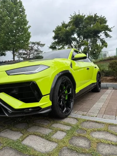 Lamborghini Urus · 2024 год