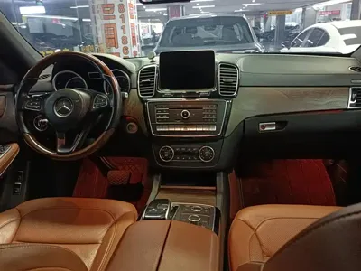 Mercedes-Benz GLS 2016, 165000 км, за 256800 CNY - фото 12
