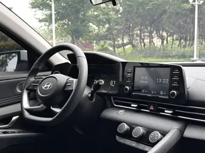 Hyundai Elantra 2023, 30000 км, за 89800 CNY - фото 8