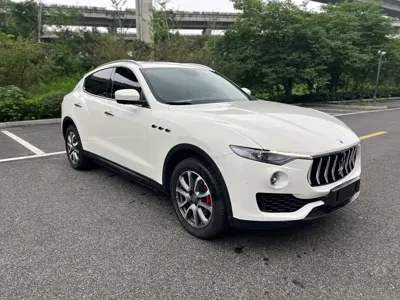 Maserati Levante 2019, 75000 км, за 258000 CNY
