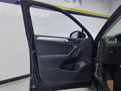 Volkswagen Tiguan L 2019, 91700 км, за 77800 CNY - фото 7