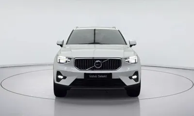 Volvo XC40 2025, 8467 км, за 43000000 KRW