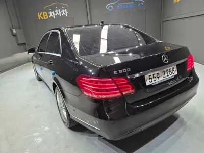 Mercedes-Benz E-Class 2014, 82961 км, за 10990000 KRW