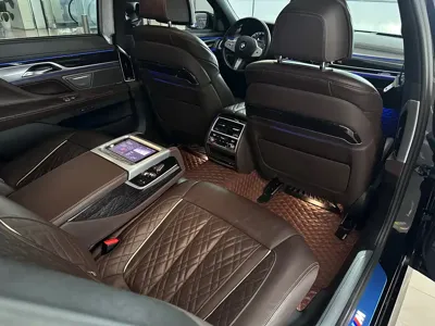 BMW 7 Series 2022, 61000 км, за 348000 CNY - фото 20