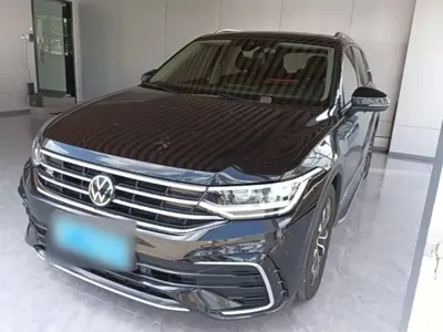 Volkswagen Tiguan L · 2022 год