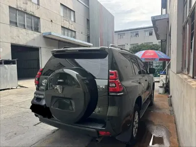 Toyota Prado 2018, 168000 км, за 245000 CNY