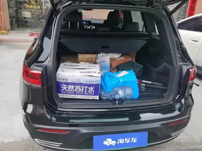 Mercedes-Benz EQB 2023, 36100 км, за 114000 CNY