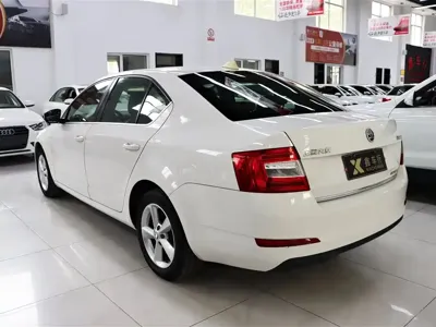 Skoda Octavia 2015, 132000 км, за 39800 CNY - фото 6