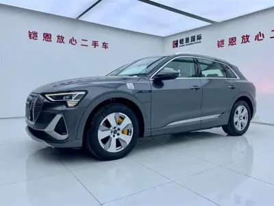 Audi e-tron · 2026 год