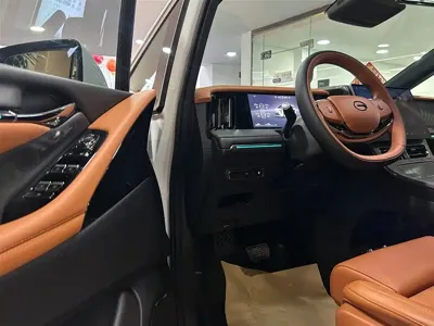 GAC Motor 传祺向往M8 2025, 15000 км, за 253800 CNY - фото 5