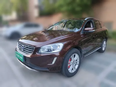 Volvo XC60 · 2015 год