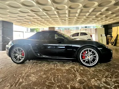 Porsche 718 2020, 63000 км, за 68000000 KRW
