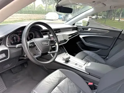 Audi A7 2020, 50000 км, за 228000 CNY