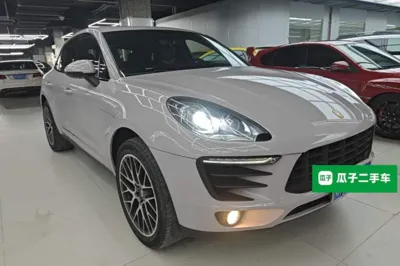 Porsche Macan 2017, 61700 км, за 143947 CNY