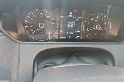 Land Rover Range Rover Velar 2018, 108900 км, за 143651.81 CNY - фото 12