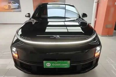 Li Auto L7 2023, 38500 км, за 227440.2 CNY