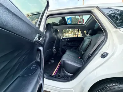 Roewe RX5 2024, 7000 км, за 59800 CNY - фото 12