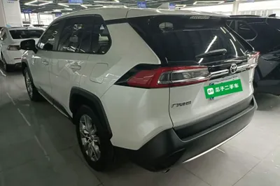 Toyota Wildlander 2022, 30299 км, за 123085.37 CNY