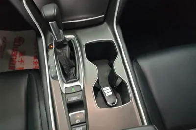 Honda Accord 2018, 83900 км, за 88523.16 CNY - фото 16