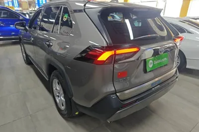 Toyota RAV4 2024, 8800 км, за 124334.86 CNY