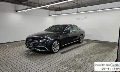 Mercedes-Benz E-Class · 2022 год
