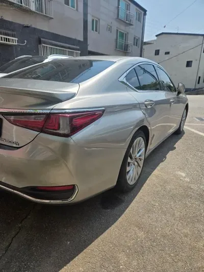 Lexus ES 2019, 130000 км, за 25610000 KRW