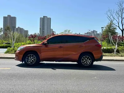 BYD Song 2017, 150000 км, за 14800 CNY