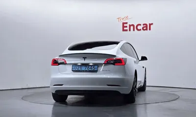 Tesla Model 3 2021, 76435 км, за 23400000 KRW