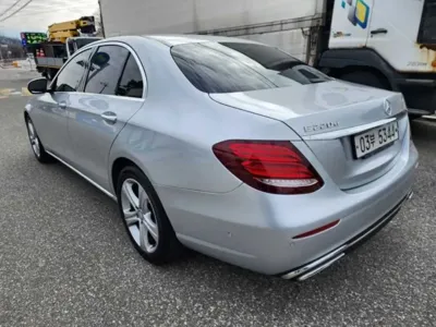 Mercedes-Benz E-Class 2017, 207125 км, за 17300000 KRW - фото 6
