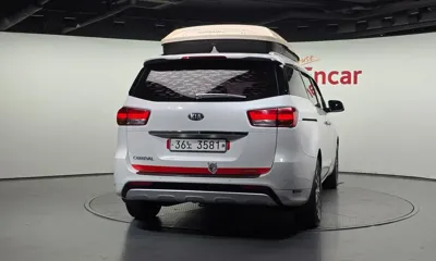 Kia Canival 2018, 111322 км, за 9450000 KRW - фото 4