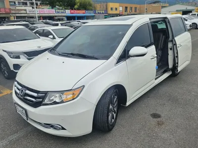 Honda Odyssey 2016, 124819 км, за 13800000 KRW