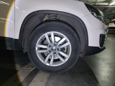 Volkswagen Tiguan 2016, 102800 км, за 47300.27 CNY - фото 8