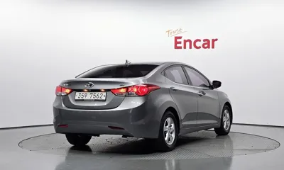 Hyundai Avante 2013, 72365 км, за 5590000 KRW