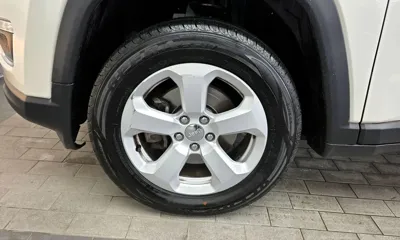 Jeep Compass 2019, 56297 км, за 12900000 KRW - фото 5