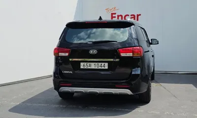 Kia Canival 2015, 270593 км, за 6500000 KRW