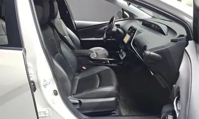 Toyota Prius 2018, 152805 км, за 10500000 KRW - фото 11
