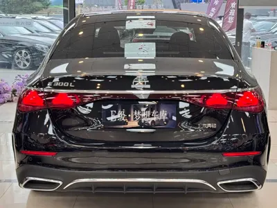 Mercedes-Benz E-Class 2026, 5000 км, за 358000 CNY
