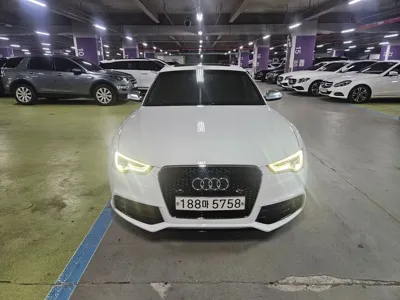 Audi A5 · 2015 год