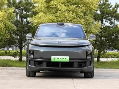 Li Auto Li L8 2024, 42000 км, за 237800 CNY