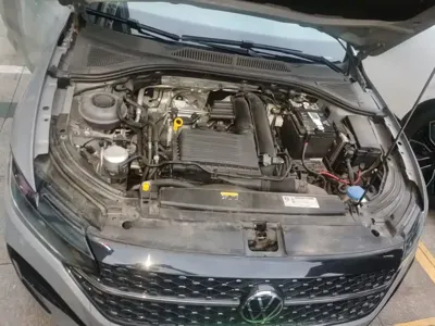 Volkswagen Lavida 2023, 67000 км, за 80500 CNY - фото 11