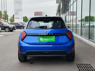 MINI MINI 2024, 7300 км, за 218100 CNY - фото 6