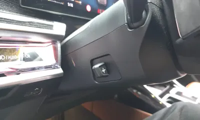 BMW 7-Series 2025, 4969 км, за 128700000 KRW - фото 31