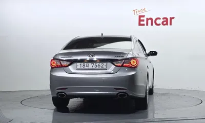 Hyundai Sonata 2010, 112870 км, за 20000000 KRW