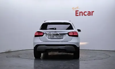 Mercedes-Benz GLA-Class 2018, 52371 км, за 17800000 KRW