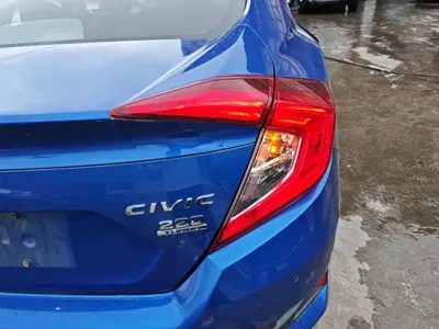 Honda Civic 2019, 80200 км, за 60900 CNY - фото 8