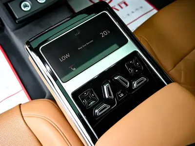 Audi A8 2025, 7500 км, за 569000 CNY - фото 36