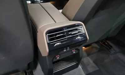 BMW 5-Series 2025, 4037 км, за 69000000 KRW - фото 33