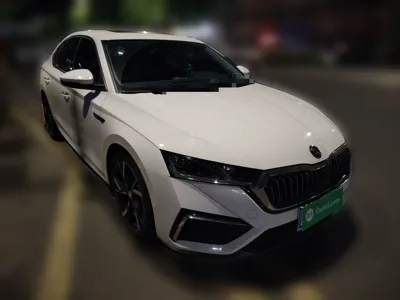 Skoda Octavia 2022, 80000 км, за 93264.79 CNY - фото 3